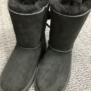 Girls size 12 Ugg boots for the WINTER